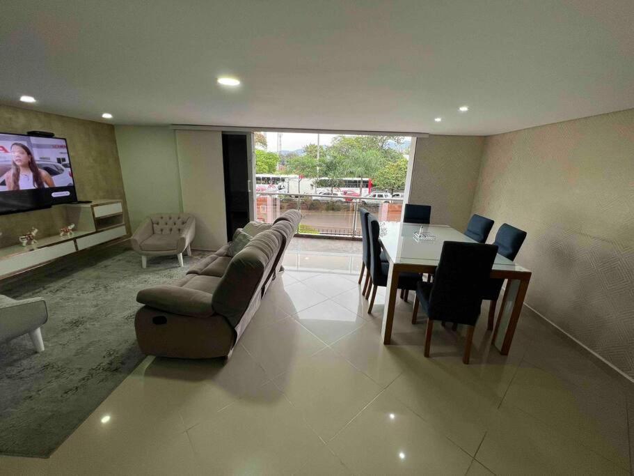 Apartamento Apto 4 Privadas 6 Camas, Cerca A Todo