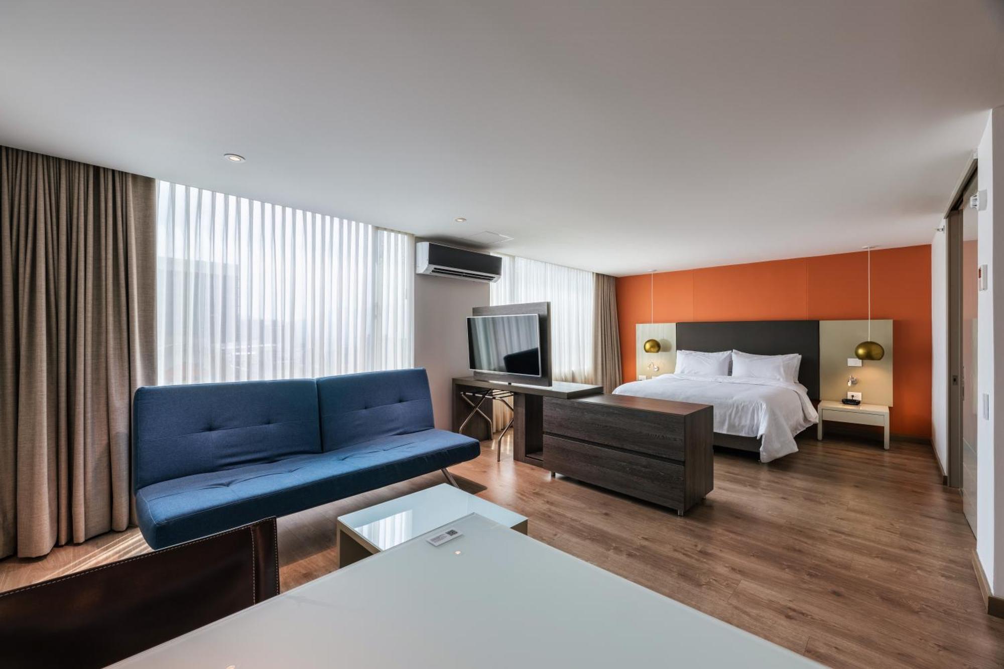 Express & By Ihg 4* Medellín