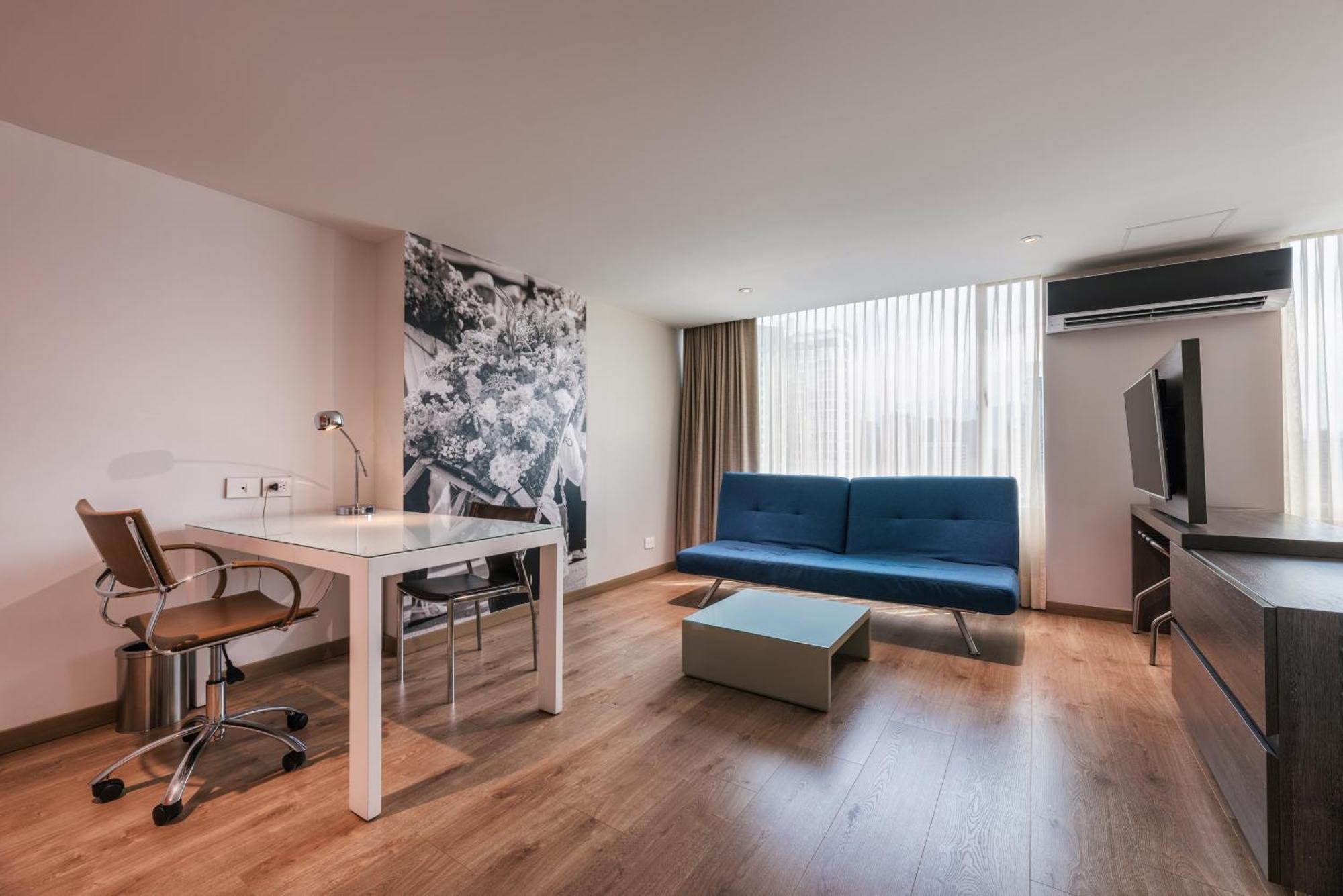 Express & By Ihg Hotel Medellín