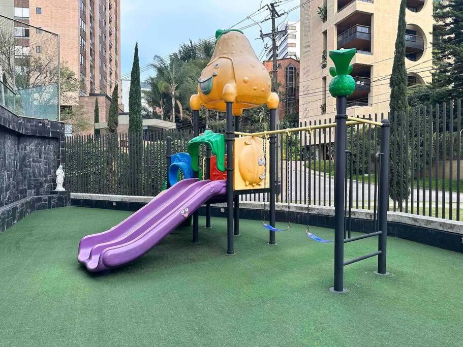 Apartamento 502 El Poblado: Beautiful & Ample Space For Families *