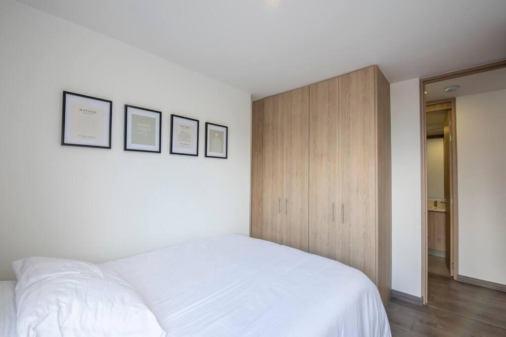 Luxury Brand New In Laureles *