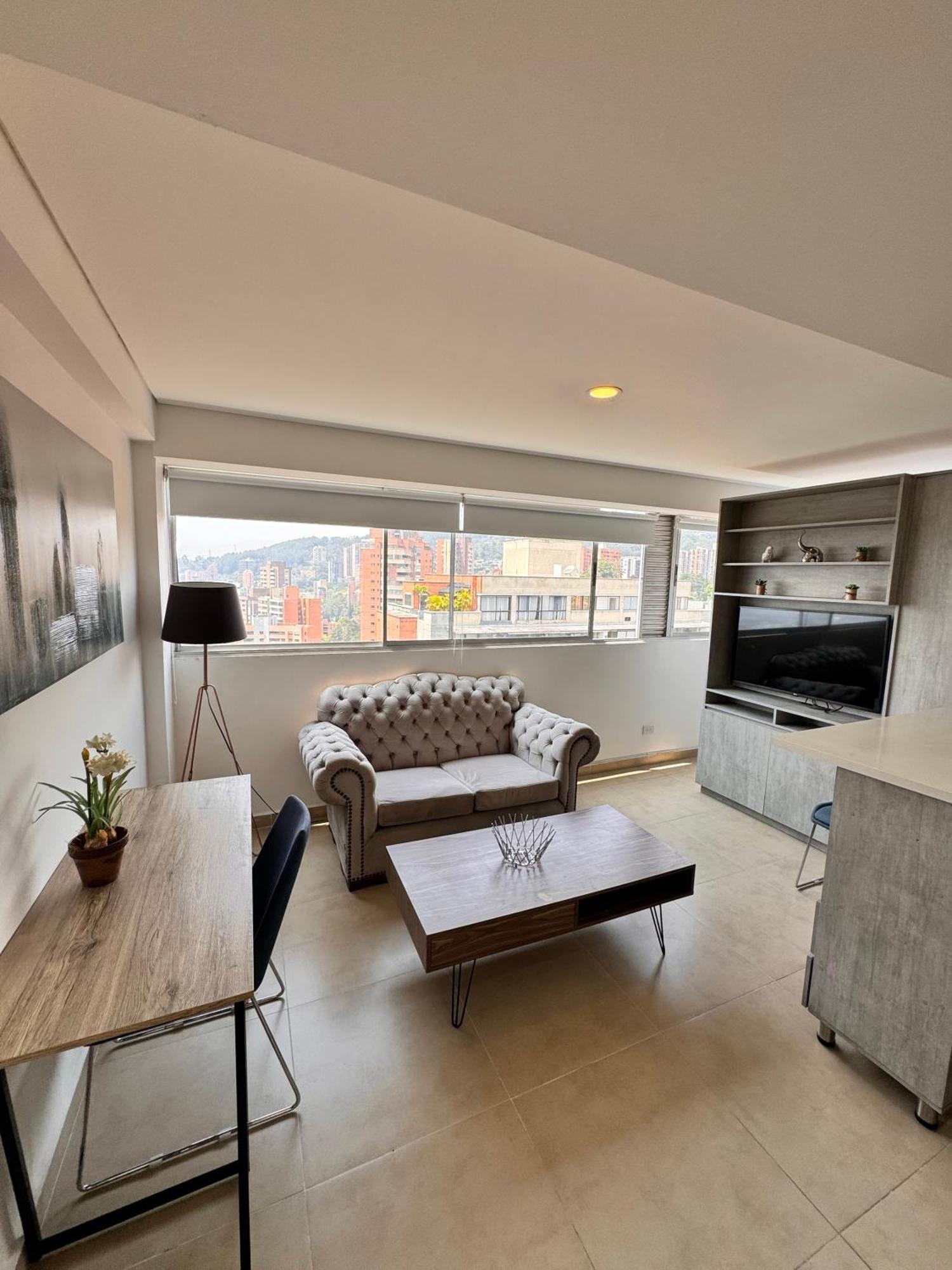 Moderna Y De Lujo Con La Mejor Vista A La Ciudad - Poblado Apartamento Medellín