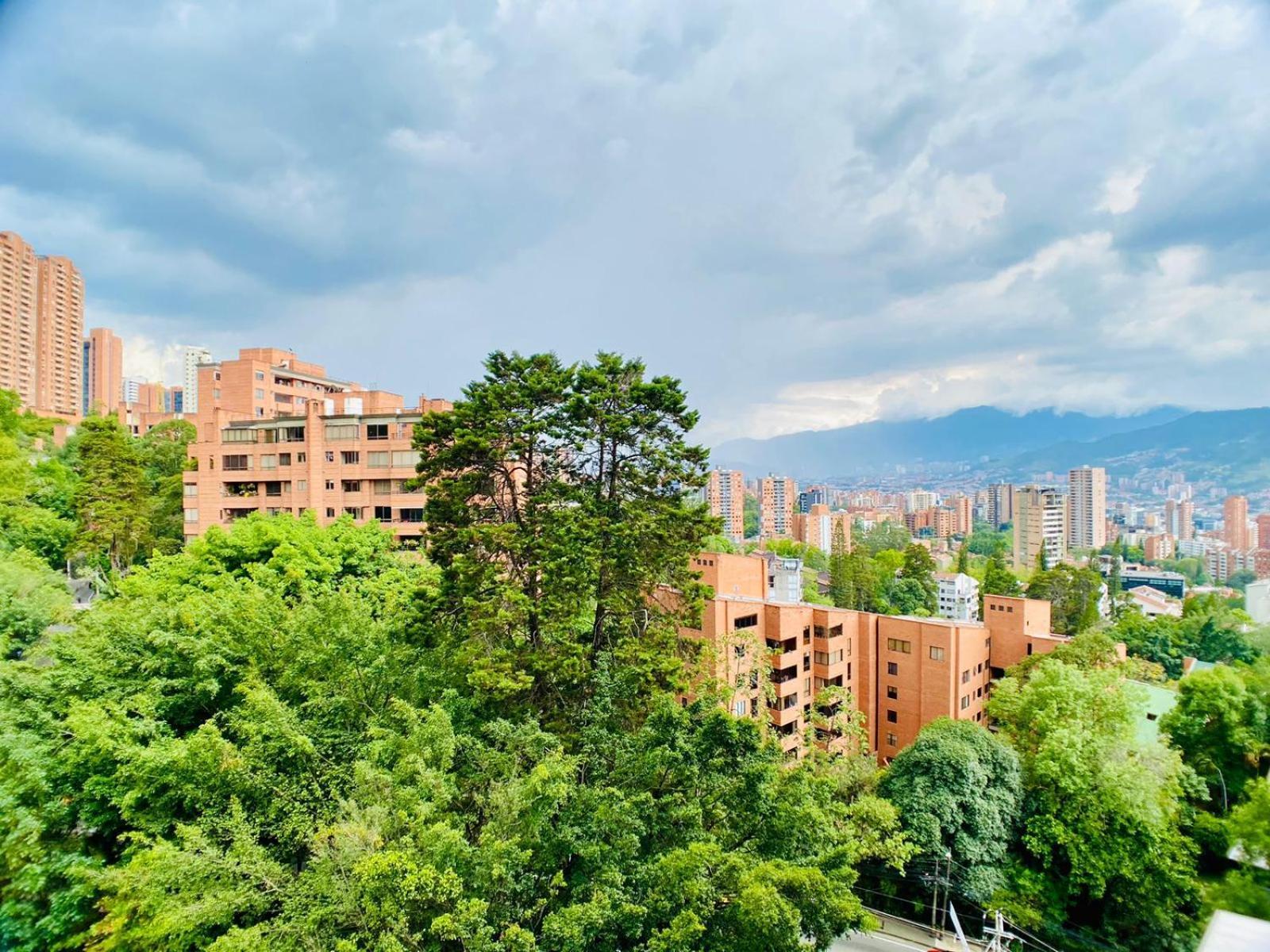 Lovely Private Apto In Poblado Apartamento *