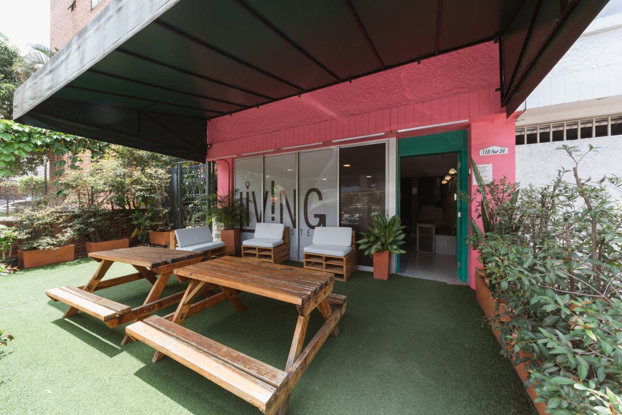 Hostal Living Medellín
