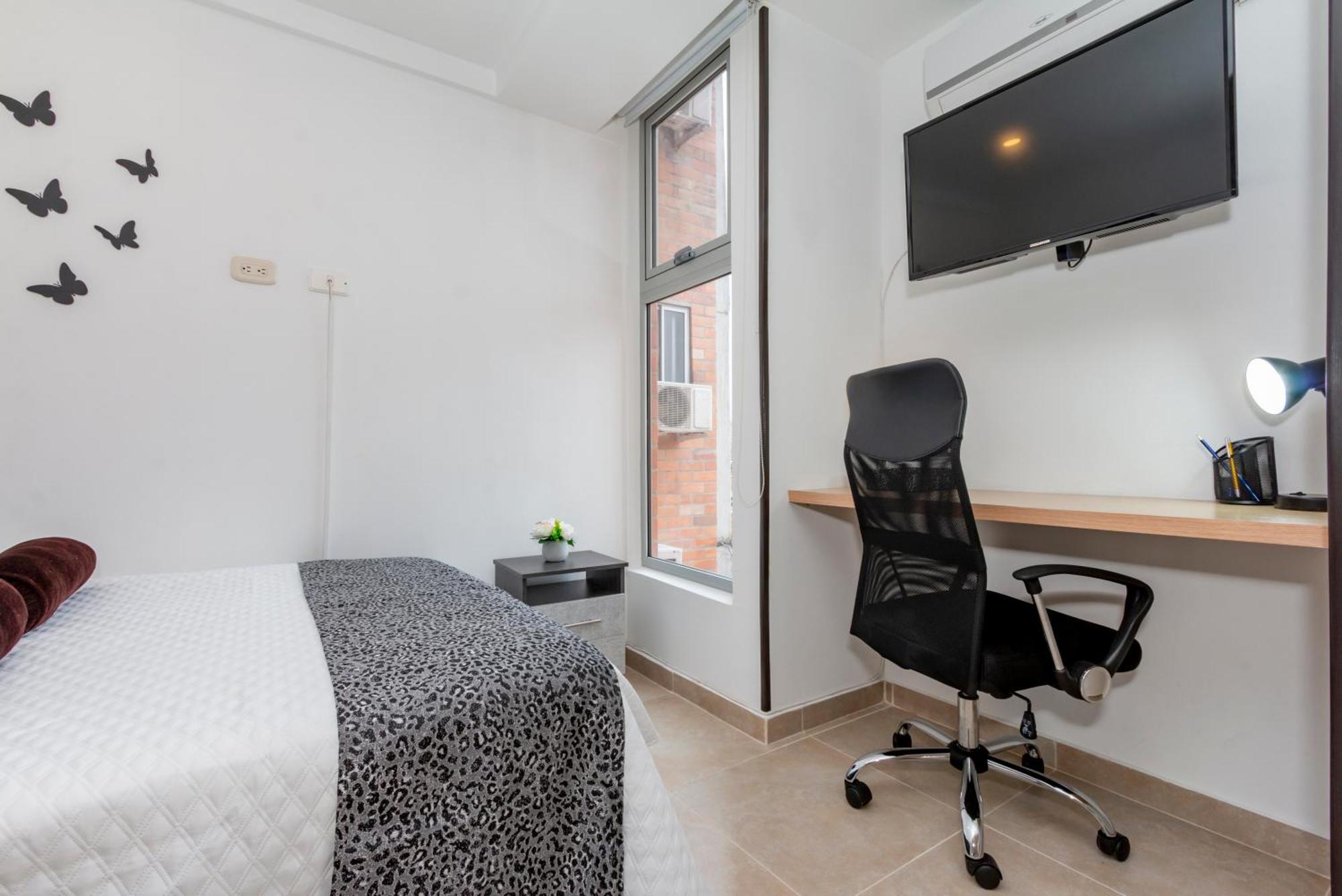Apartment En Zona Comercial *
