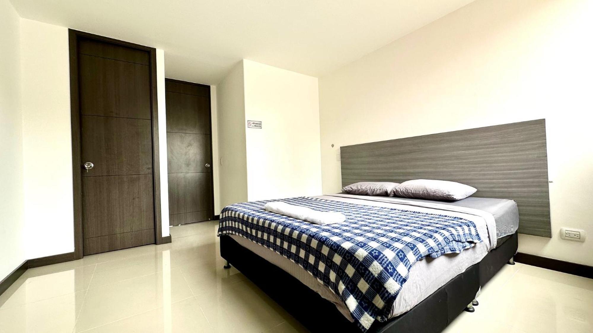 Aparthotel Moderno En Conquistadores, Excelente Ubicacion Medellin