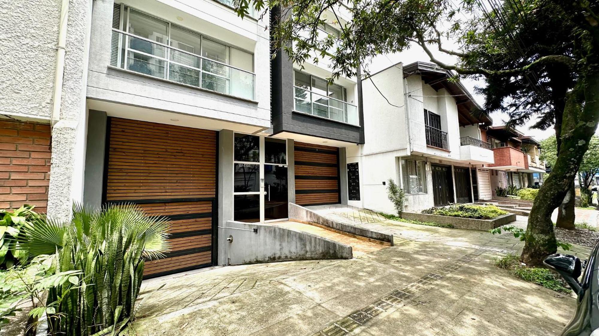 Moderno En Conquistadores, Excelente Ubicacion * Medellin