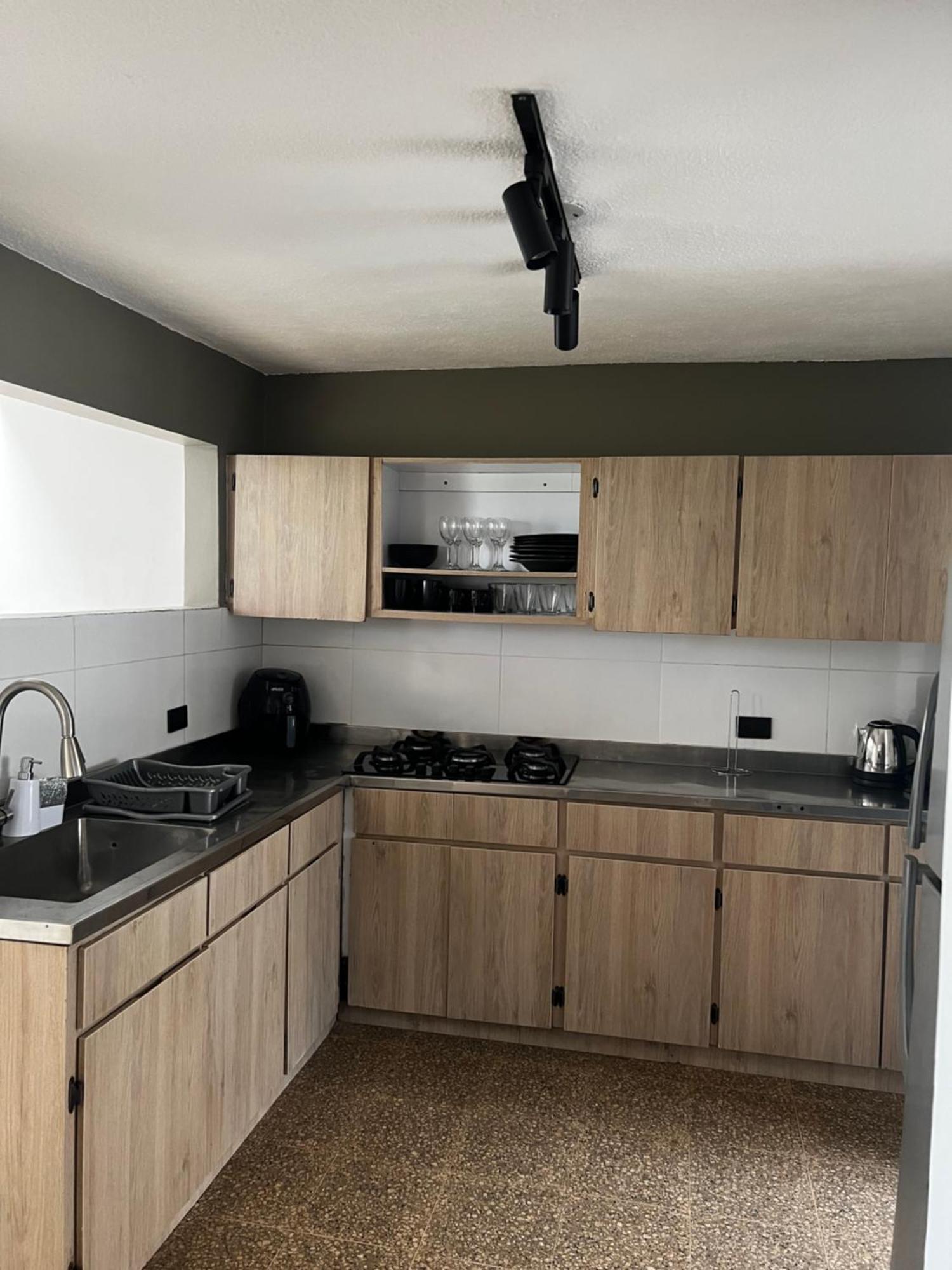 H91 House Guest house *
