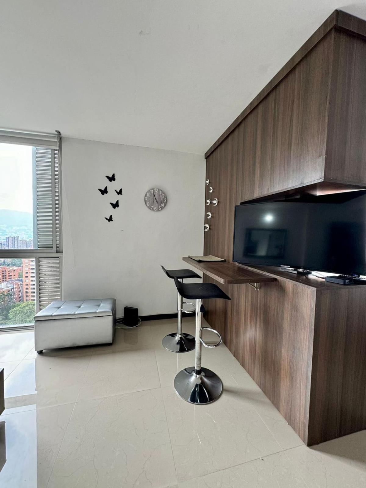 Apartamento Lovely Private Apto In Poblado Medellín