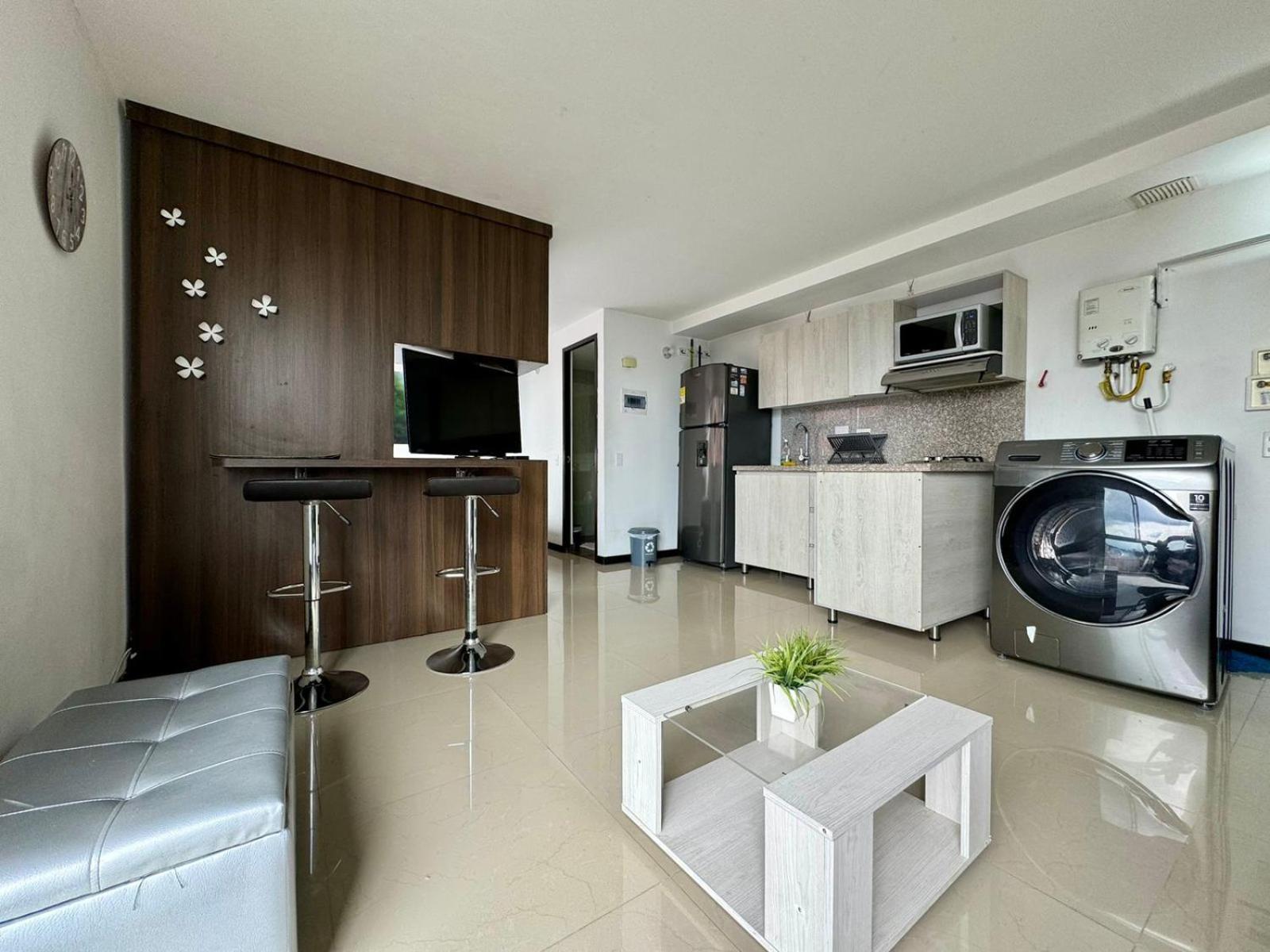 Lovely Private Apto In Poblado Apartamento *