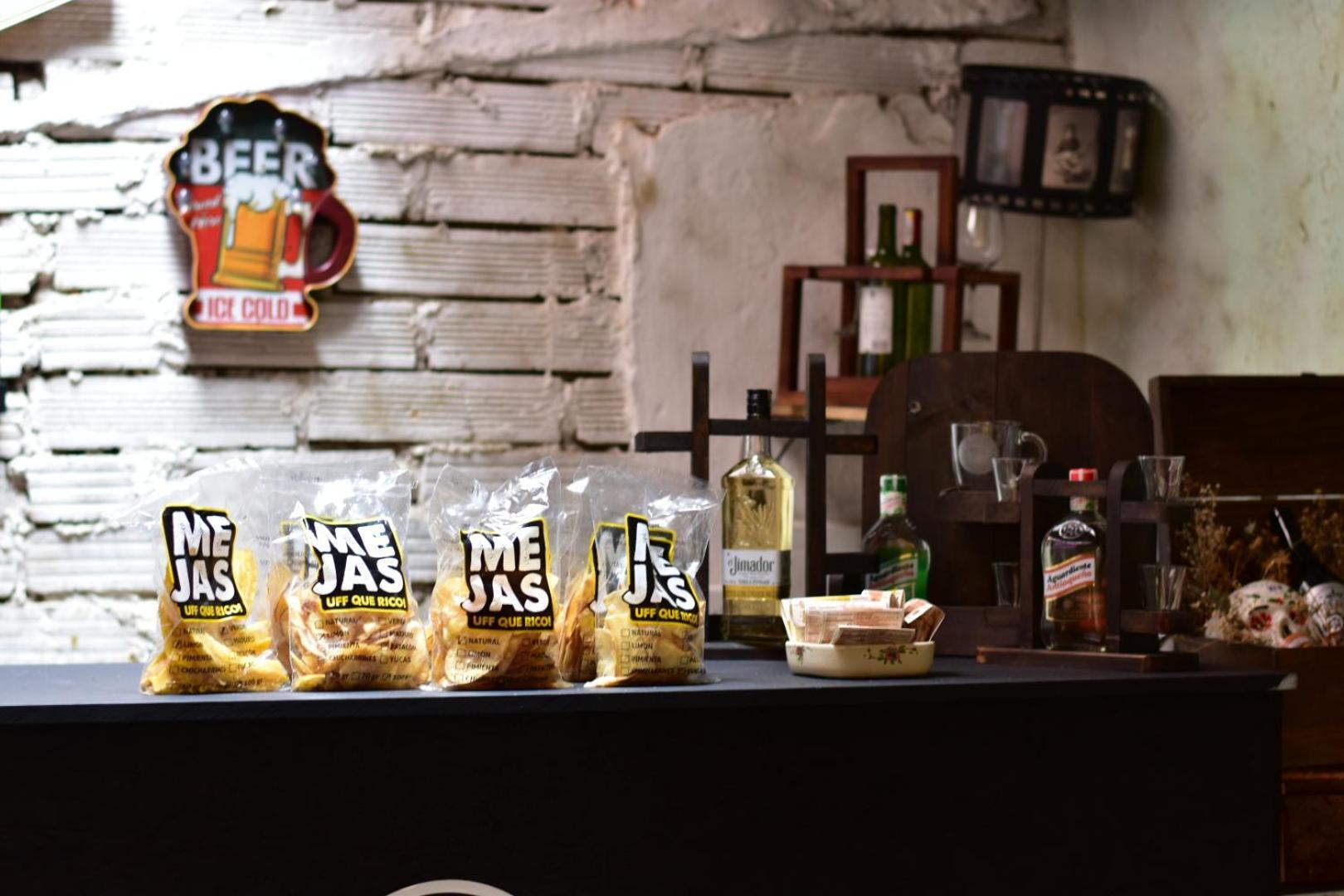 Hostal La Bodeguita Del Mundo Laureles *