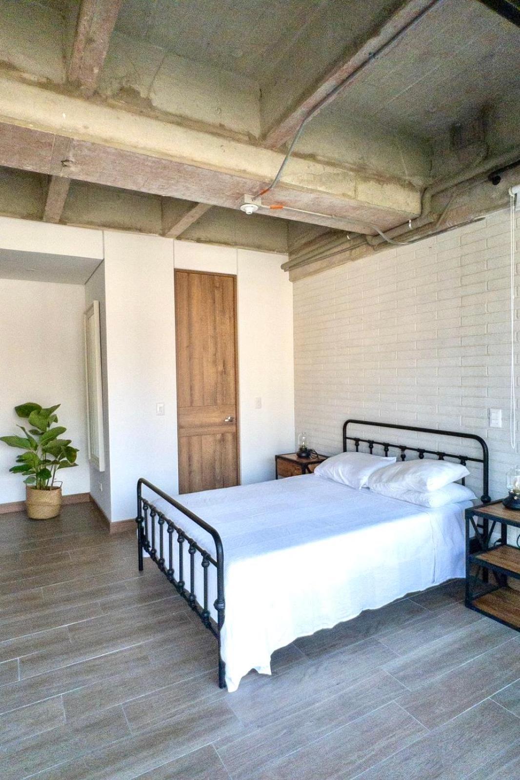 Industrial Loft With Beautiful View *
