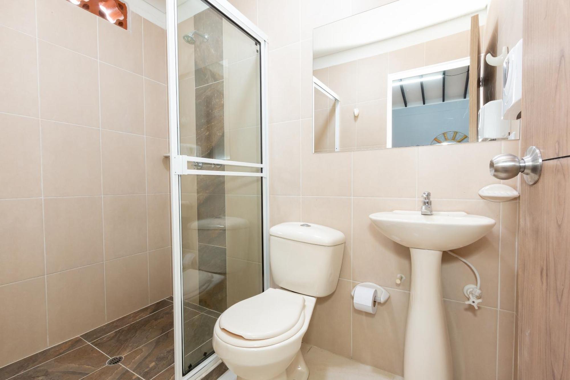 Apartamento De 3 Hab En Medellin, Zona Turistica Apartamento