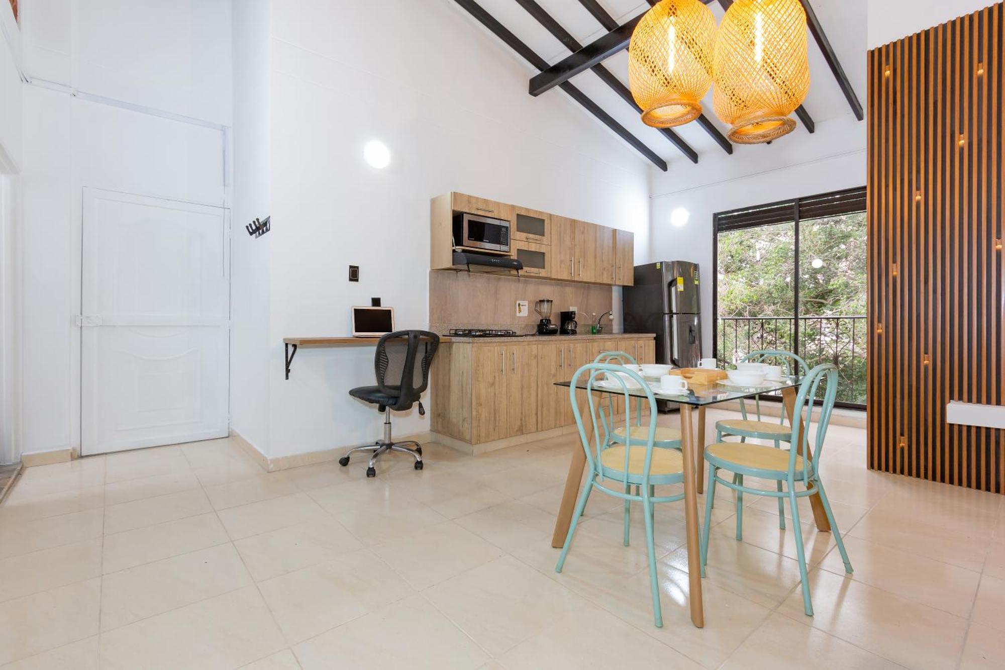 Apartamento Apartamento De 3 Hab En Medellin, Zona Turistica *