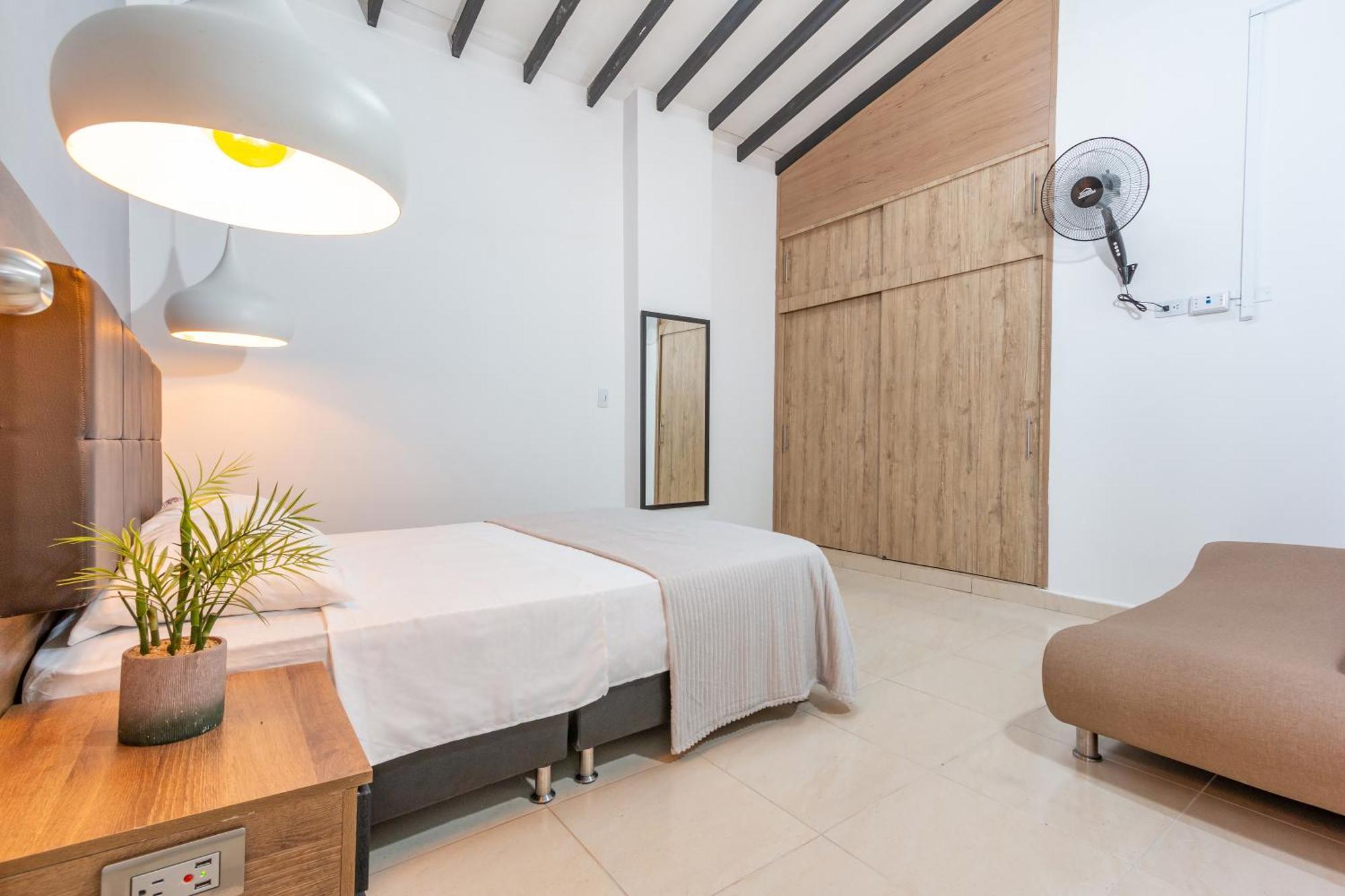 Apartamento De 3 Hab En Medellin, Zona Turistica * Medellín