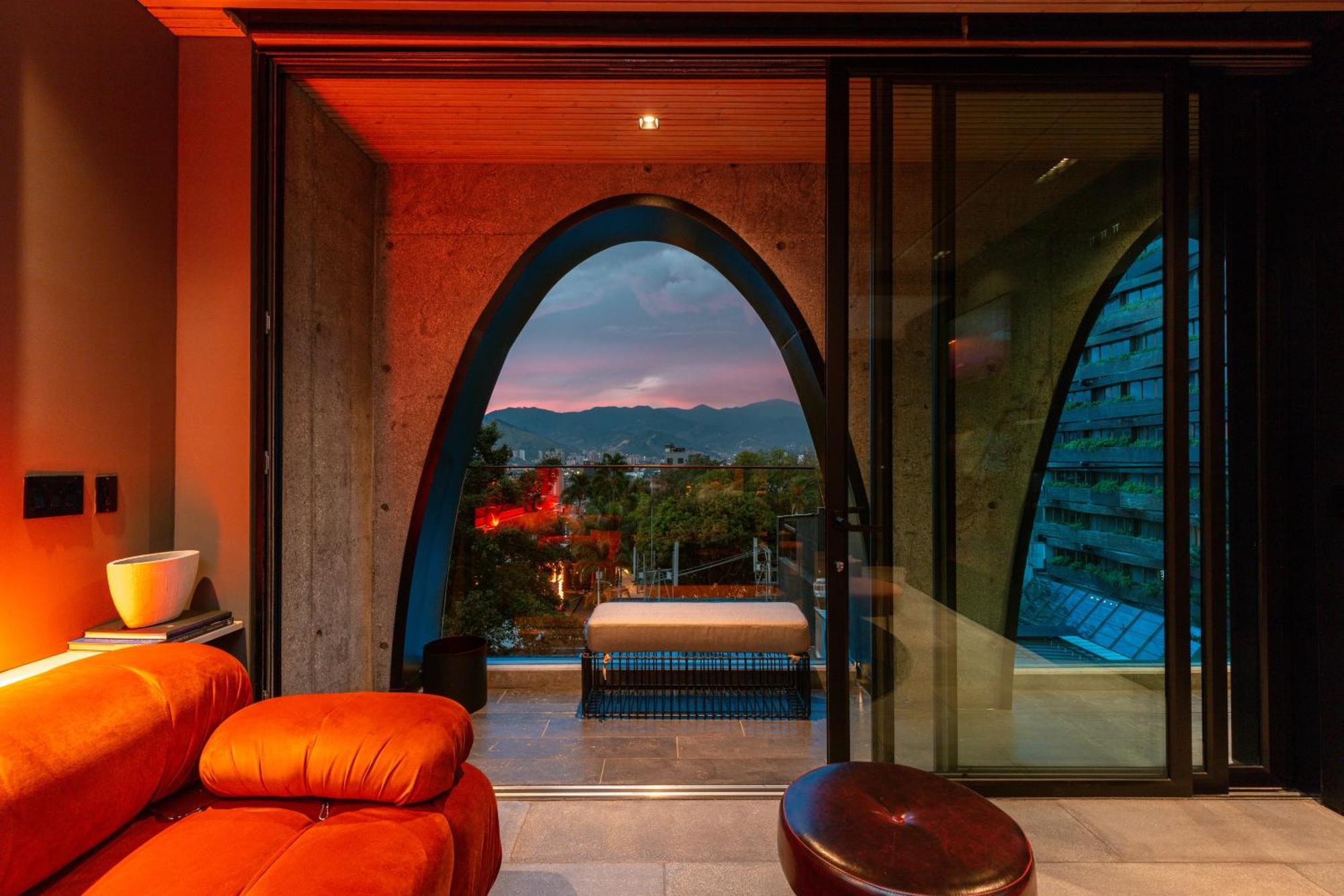 Primavera Luxury Hotel 5*