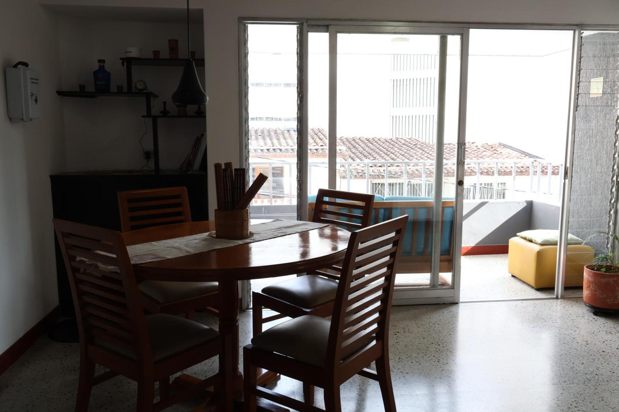Living Poblado Manila 301 E Doble