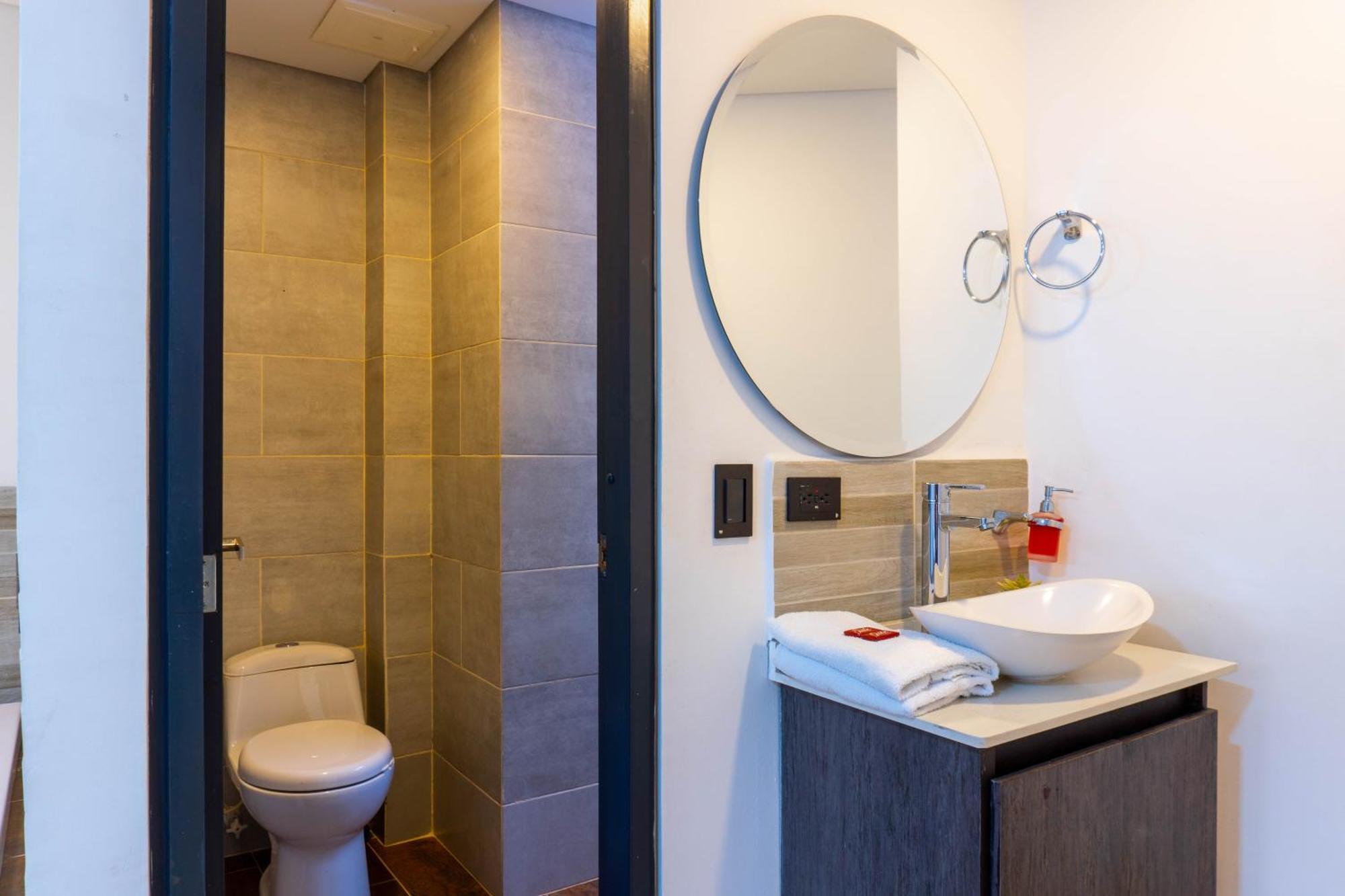 California Hotel Medellín