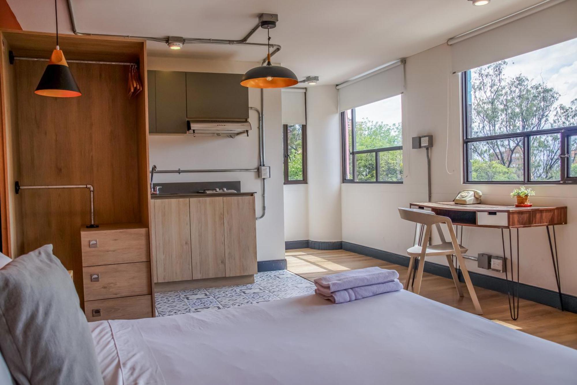 Selina Hotel 4*