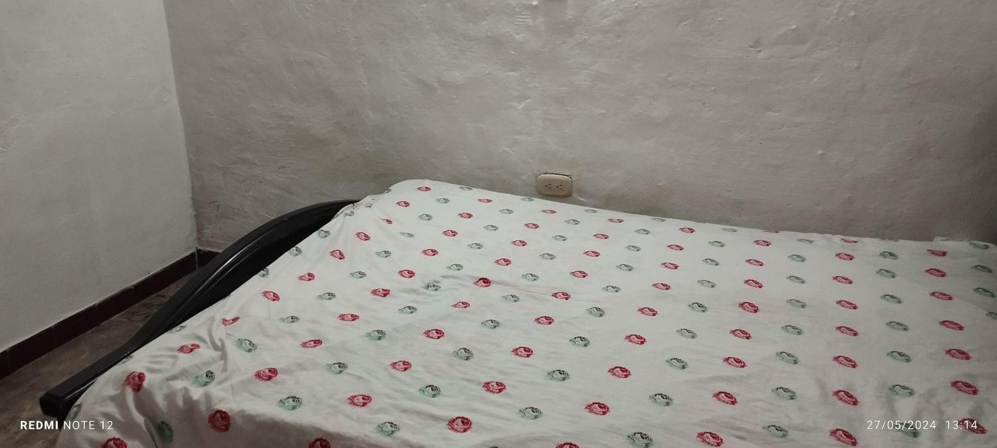 Arriendo Por 1 Ano Completo Fijo Habitacion A Persona Sola En El Barrio El Salvador Homestay