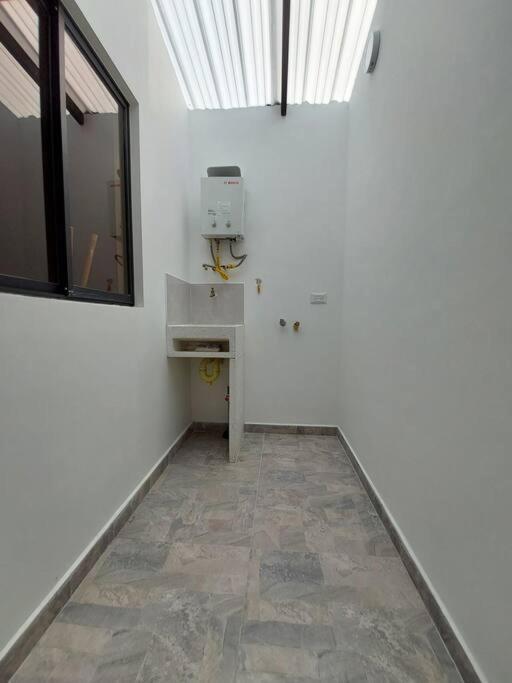 Amplio Y Moderno Apartamento *