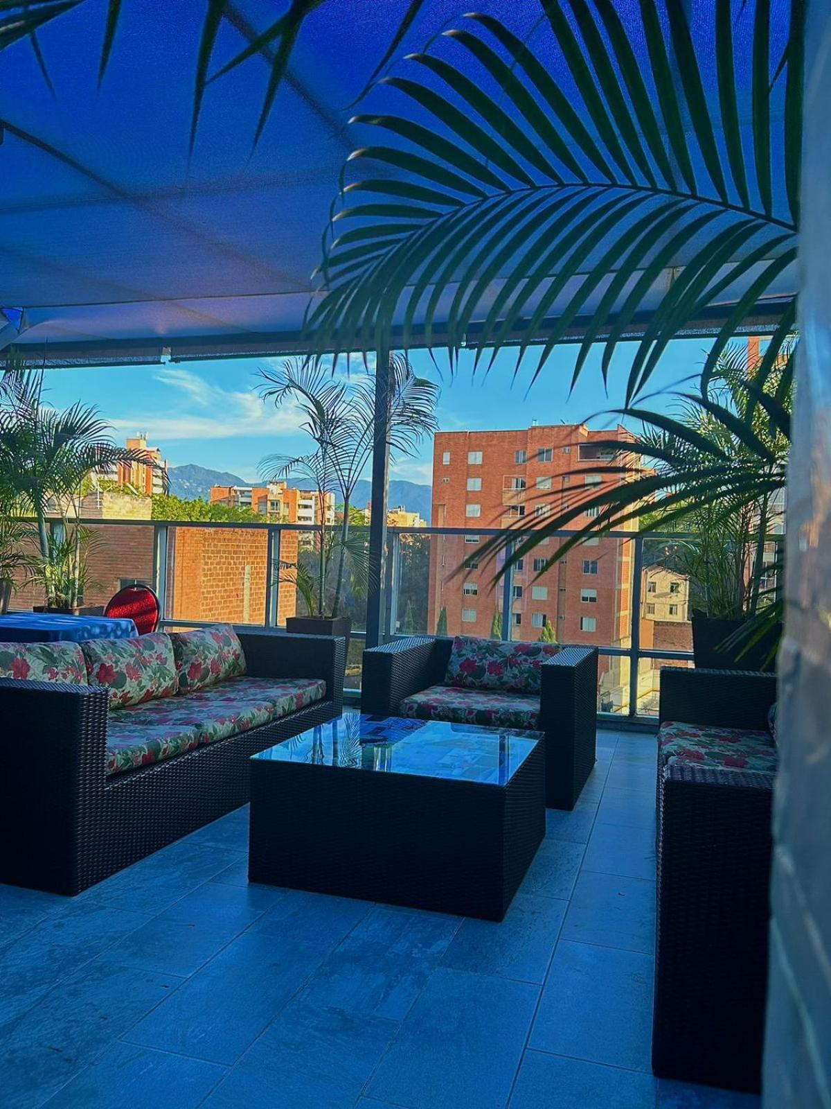Laureles Plaza 4*