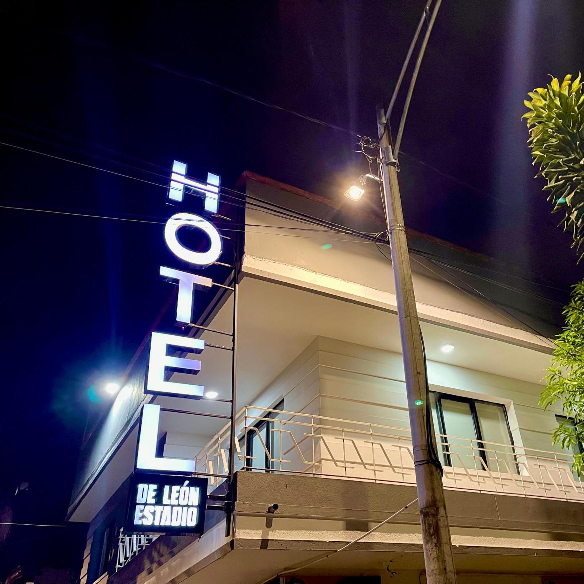 Hotel De Leon Estadio 4*