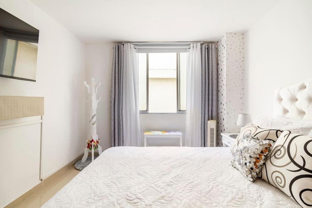 Hermoso Y Acogedor Apartamento En Belén Rosales *