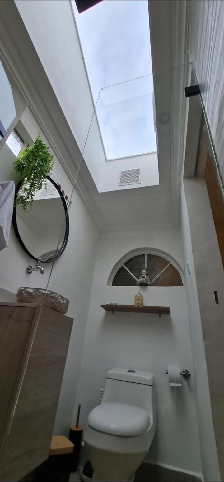 Aparta-estudio Cerca Estacion Metro Poblado Apartamento Medellín