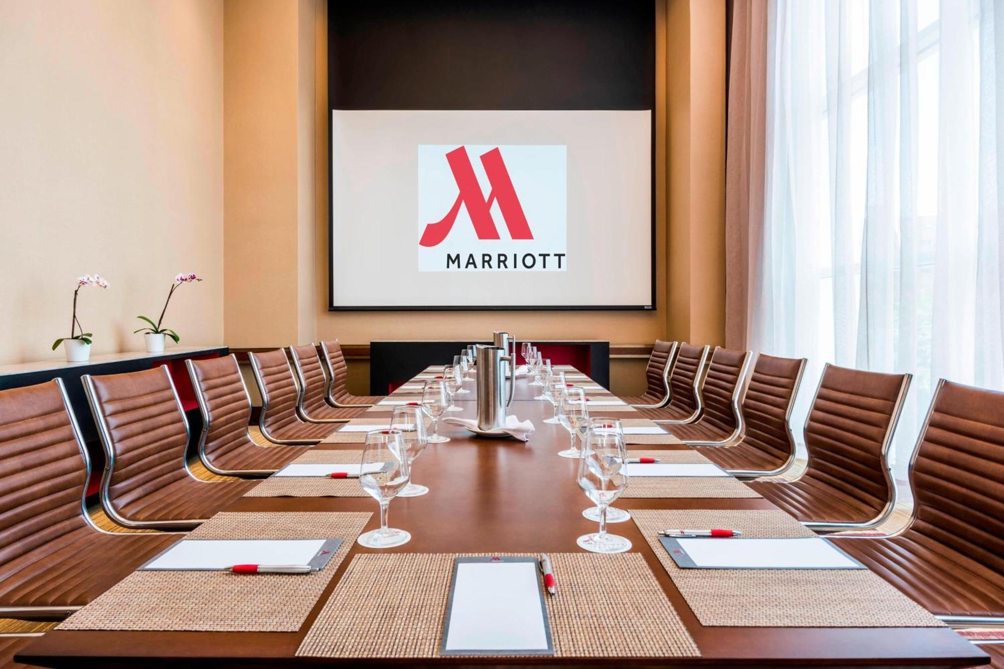 Hotel Marriott 5*