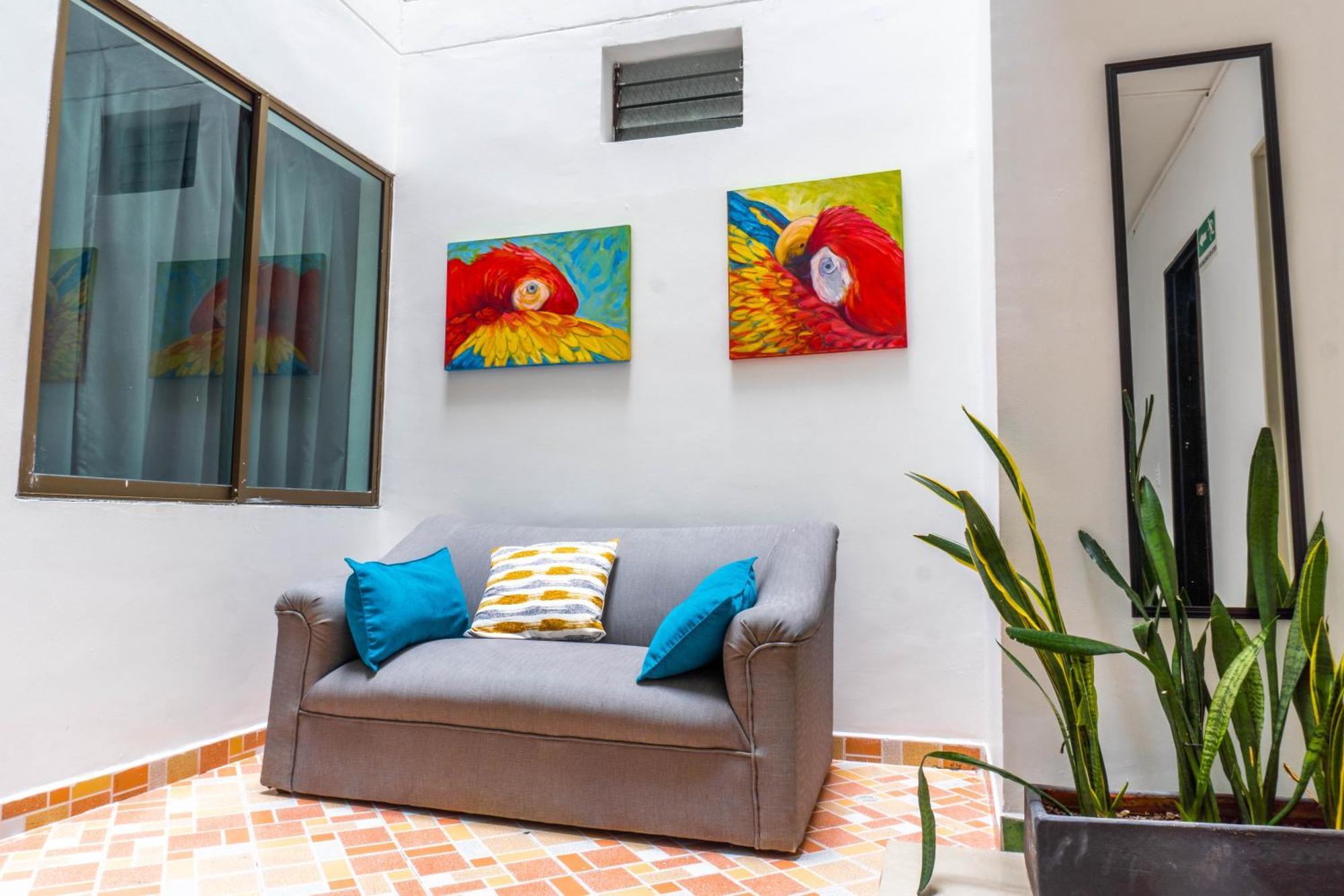 Ayenda 1228 Balcones De La 70