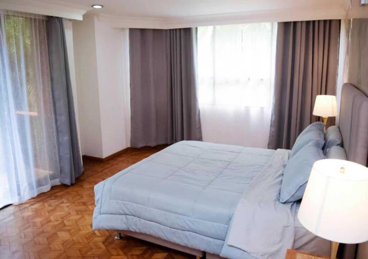 Amazing 3 Bedroom In El Poblado Apartamento