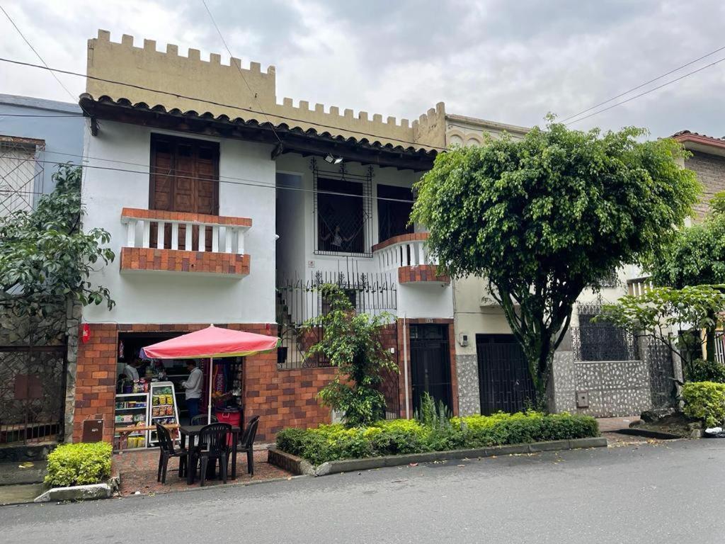 Hotel Ayenda Sarayu House Medellín