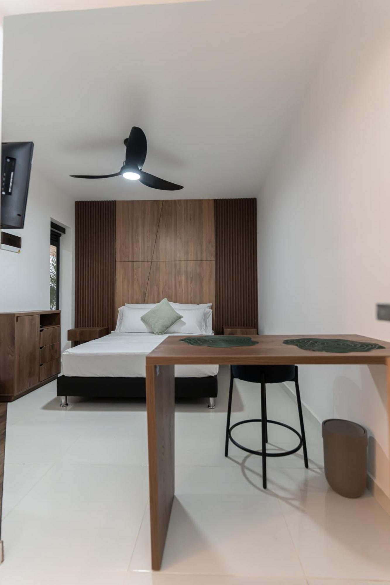 Apartahotel Parceros House *