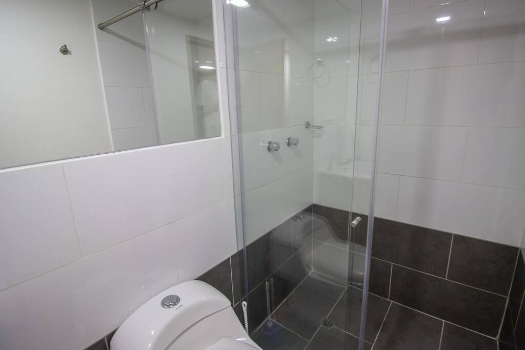Estudio De Lujo Cerca Al Estadio Atanasio Girardot 201 Apartamento