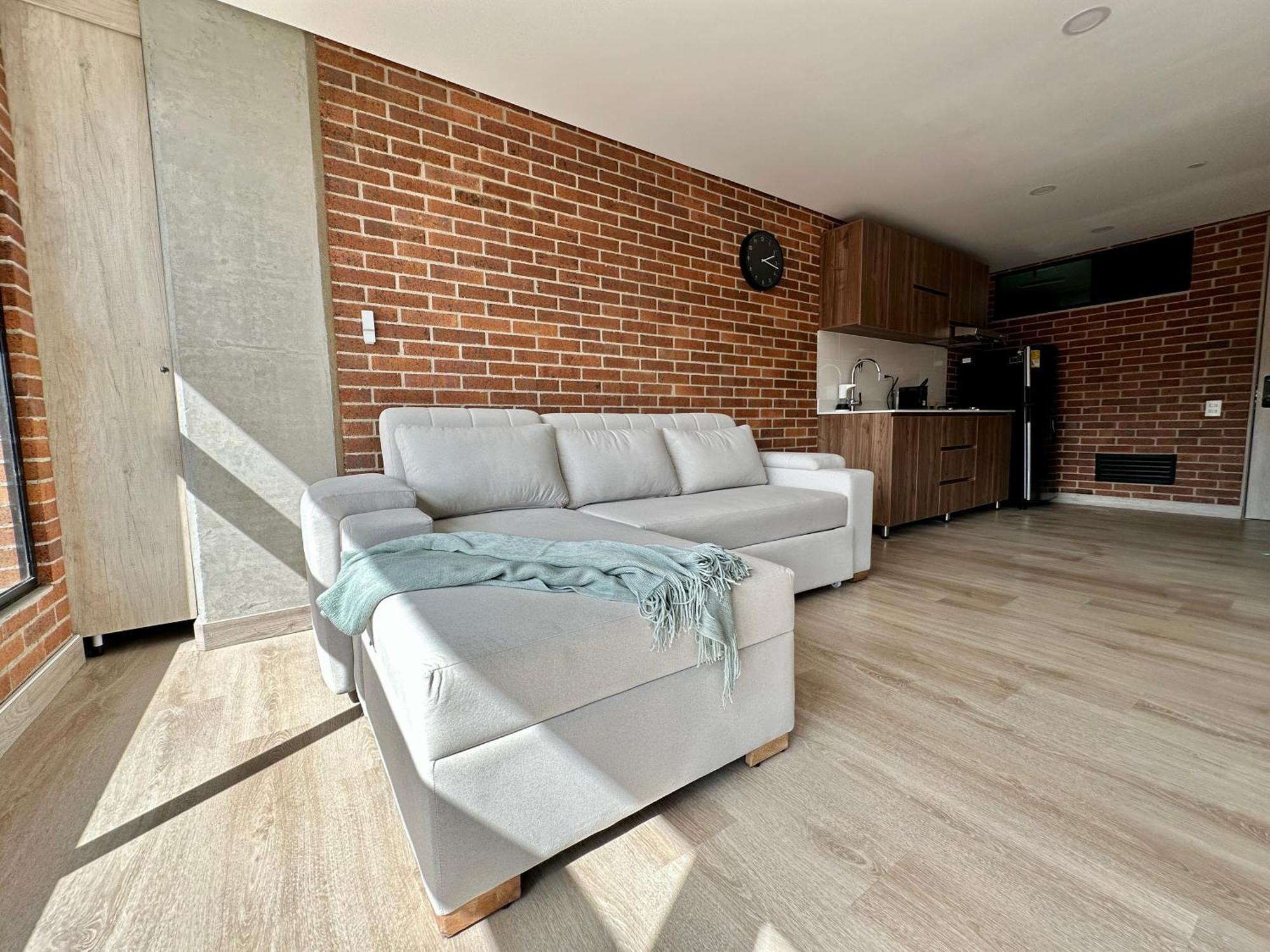 Apartment Prime Location In Laureles With Ac & View Medellin