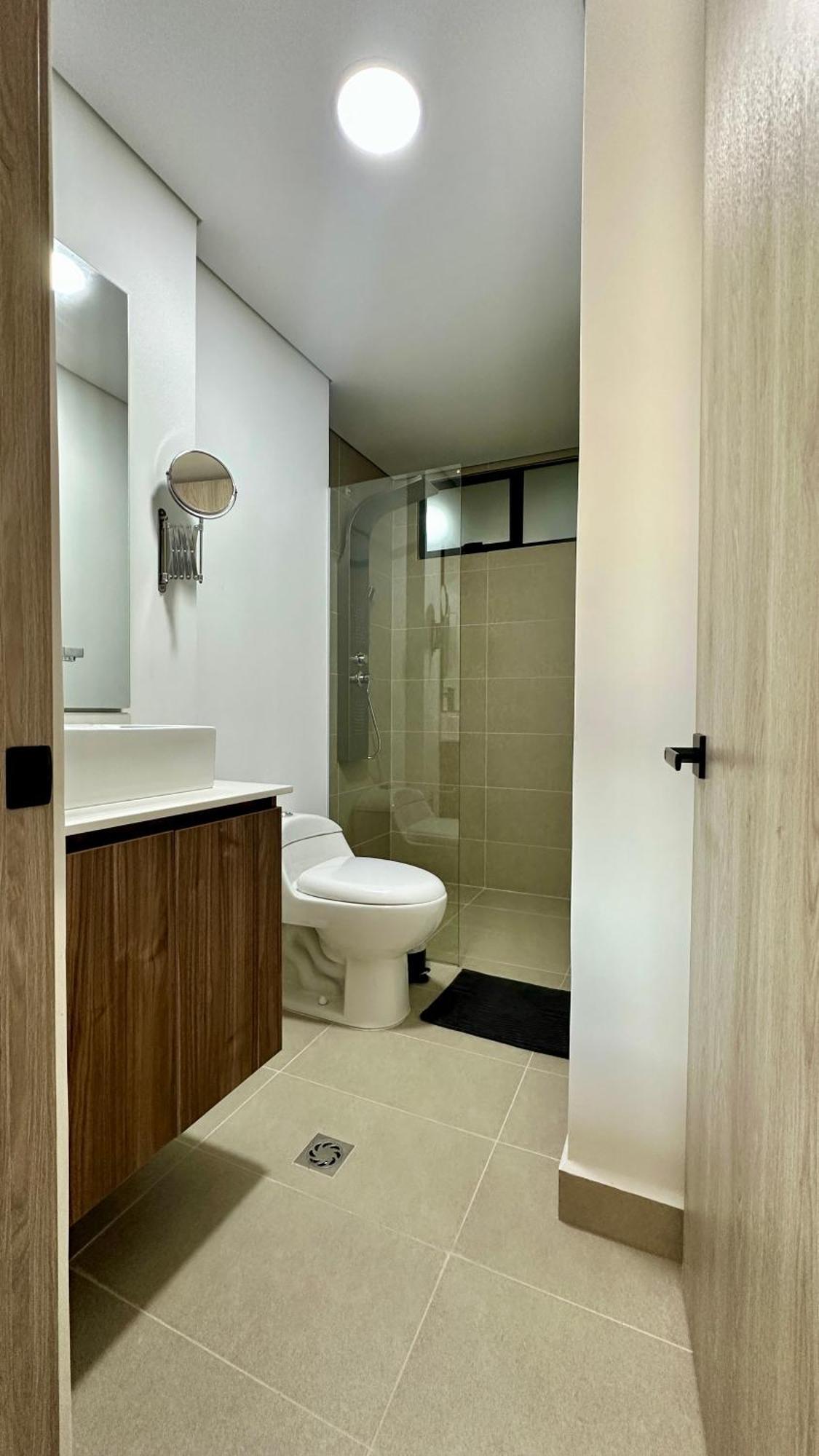 Prime Location In Laureles With Ac & View * Medellin