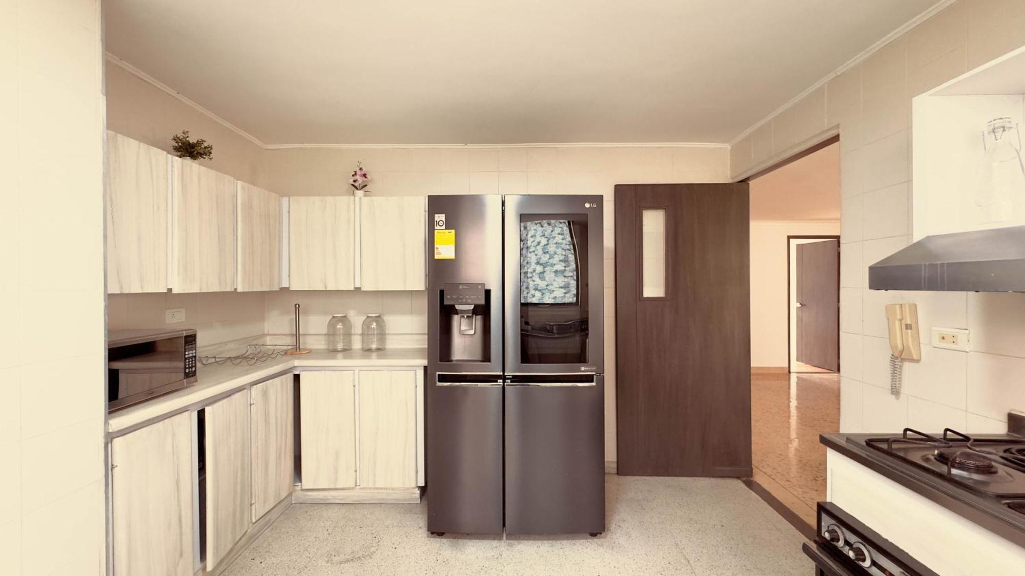 5 Hab, Espacioso, Piscina, Al Lado Del Tesoro! Apartamento