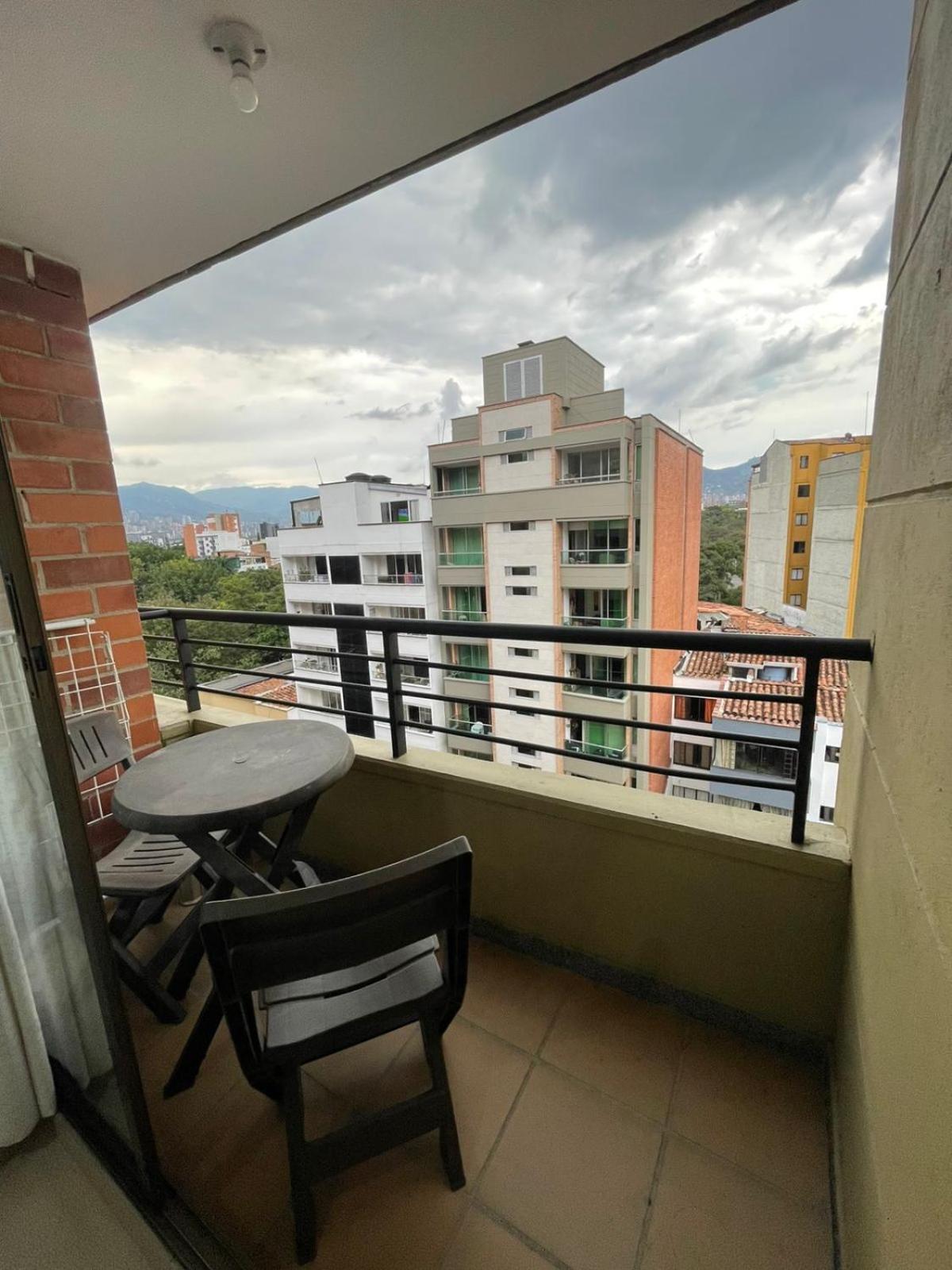 Acogedor Apto En Laureles Estadio Medellín