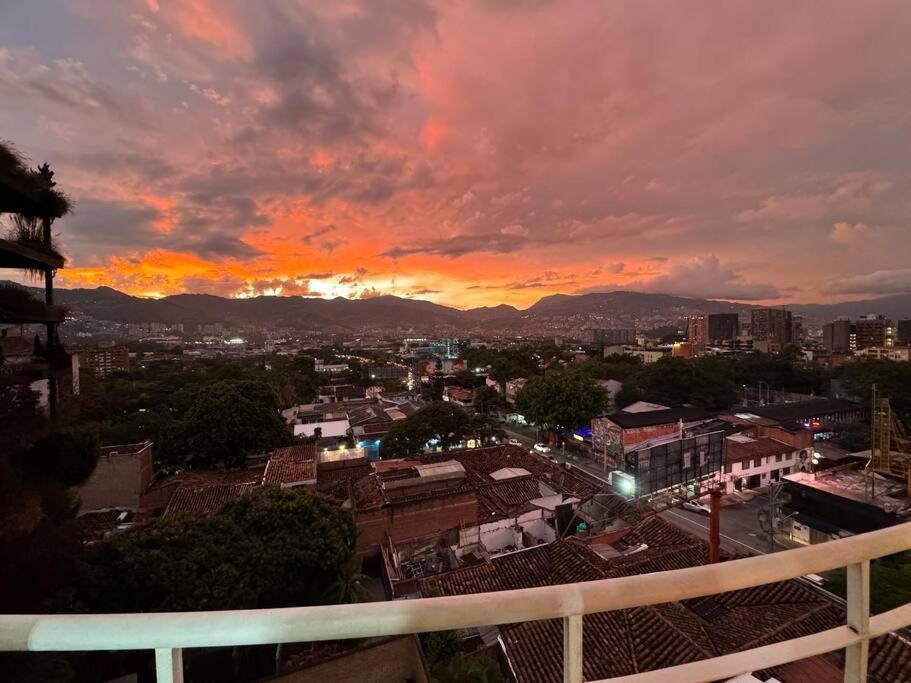Apartamento Exclusivo En Poblado Con Ac A 1 Min Provenza