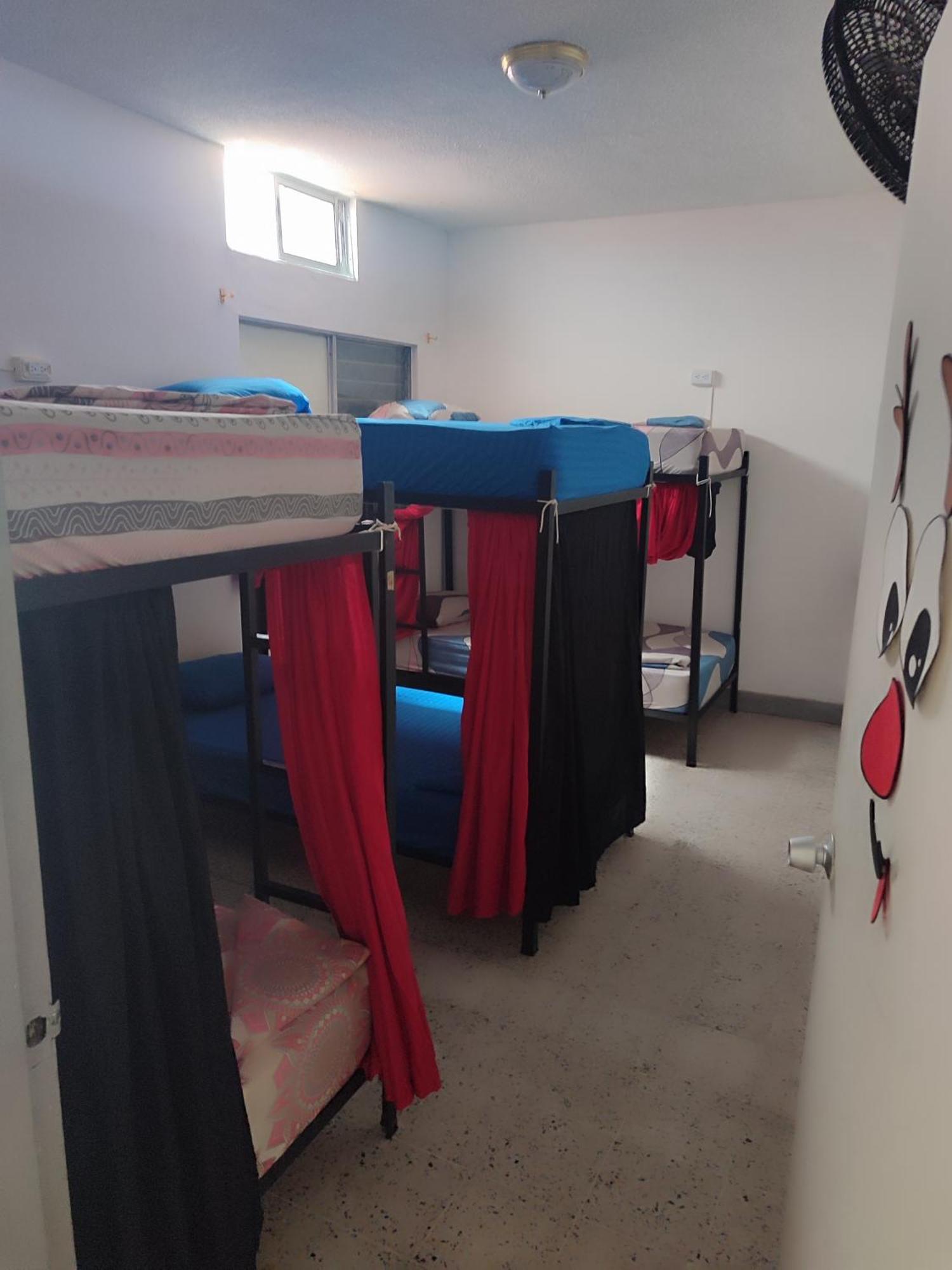 Hostal Casa Almarita Laureles - Estadio Medellín