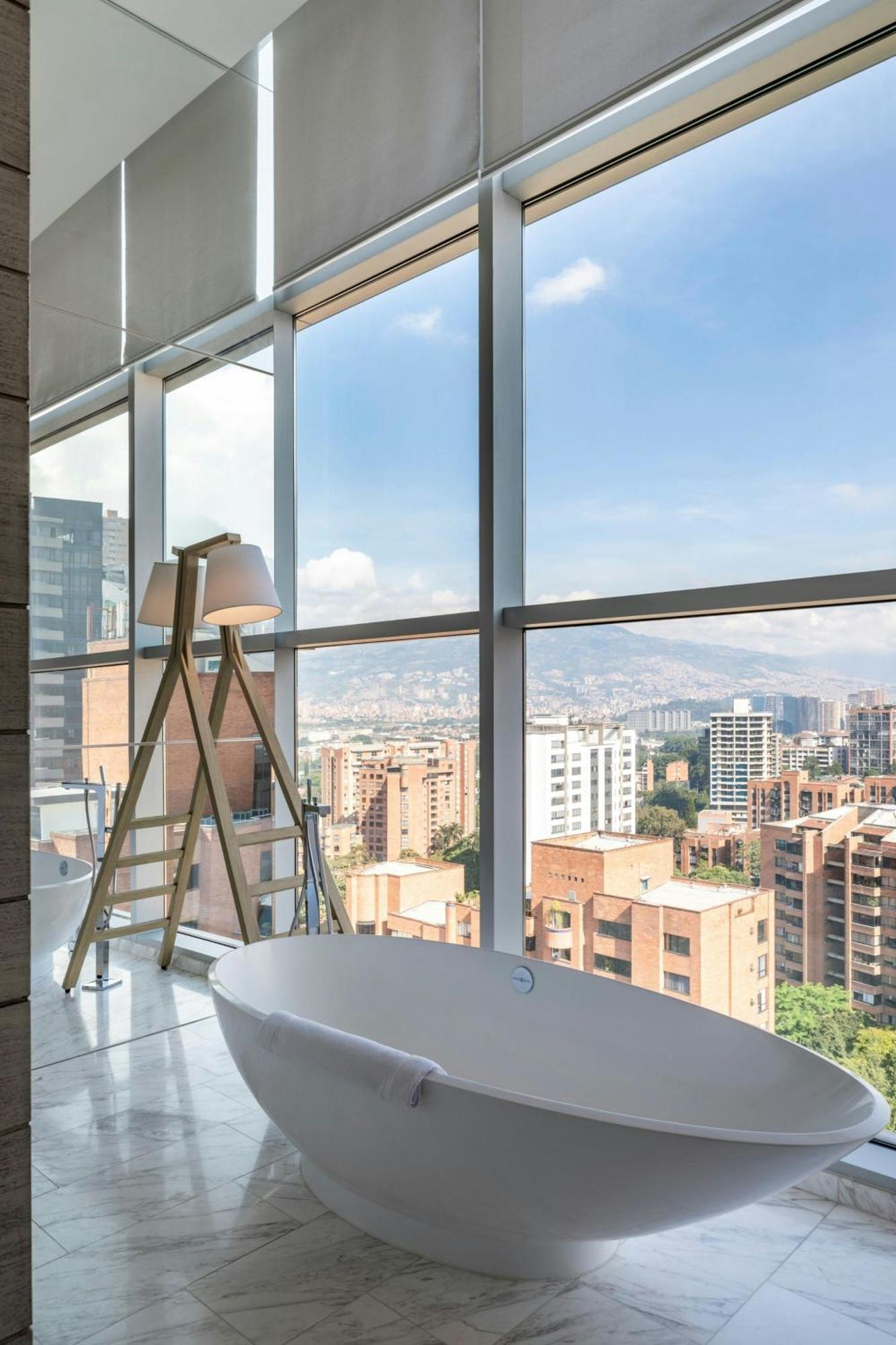 Hotel Marriott 5*