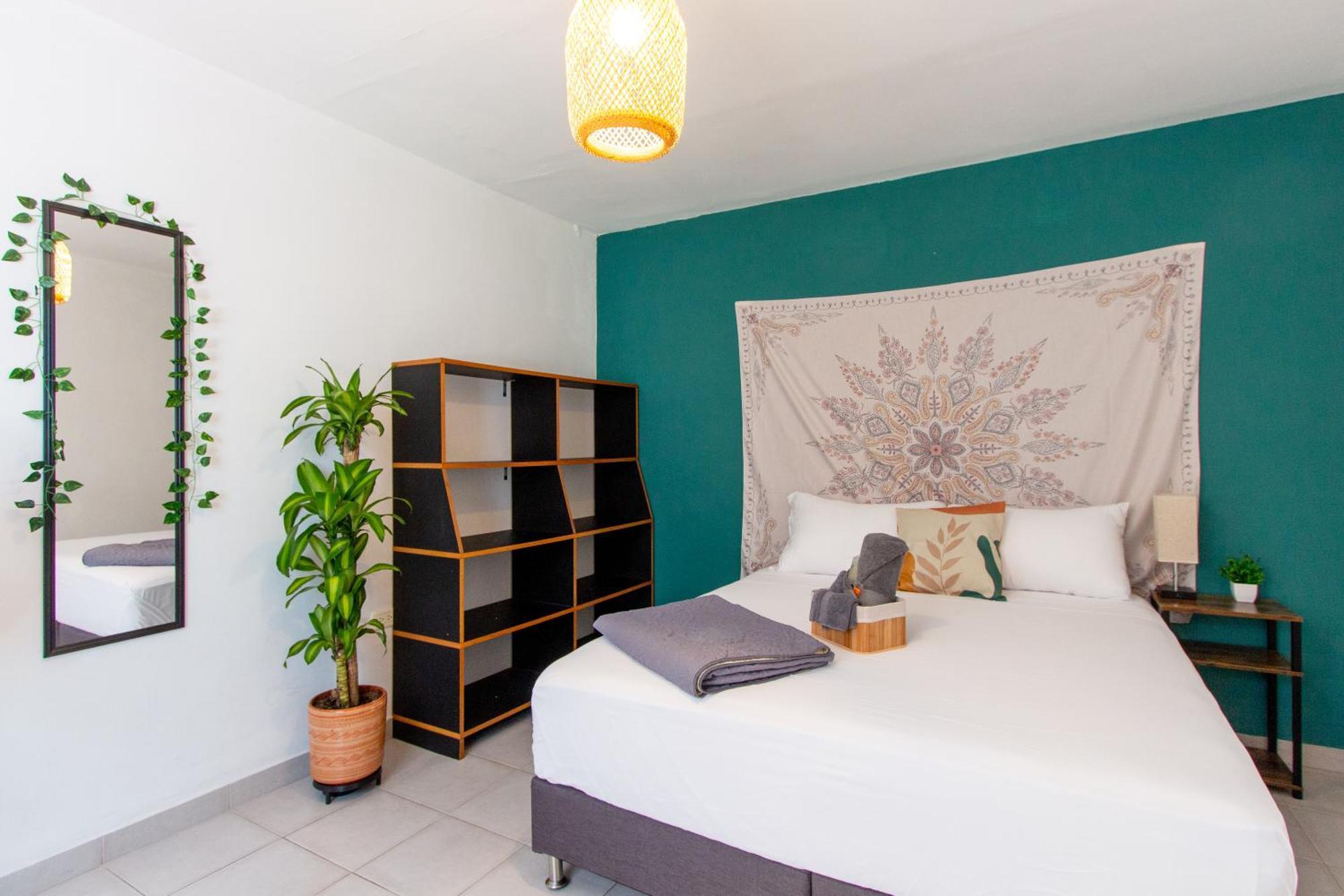 Hostal Conomad House - Coliving & Coworking