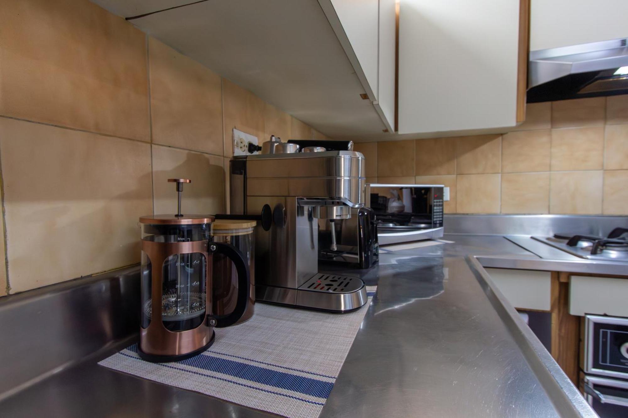 Conomad House - Coliving & Coworking Hostal