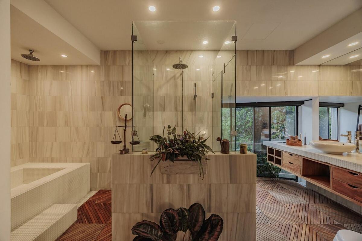 Designer Loft, Unique Location, Provenza, Lleras Apartamento *