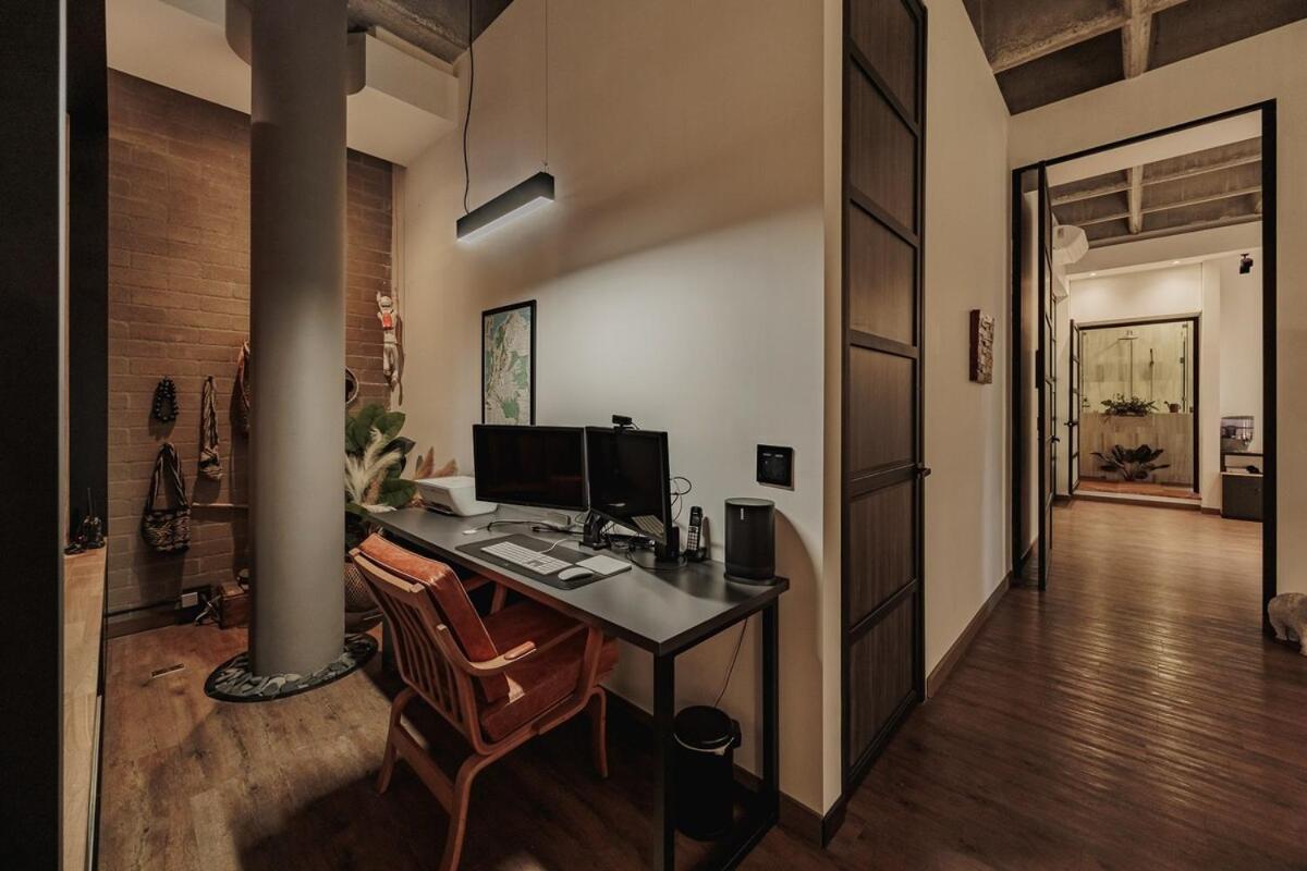 Designer Loft, Unique Location, Provenza, Lleras Apartamento *