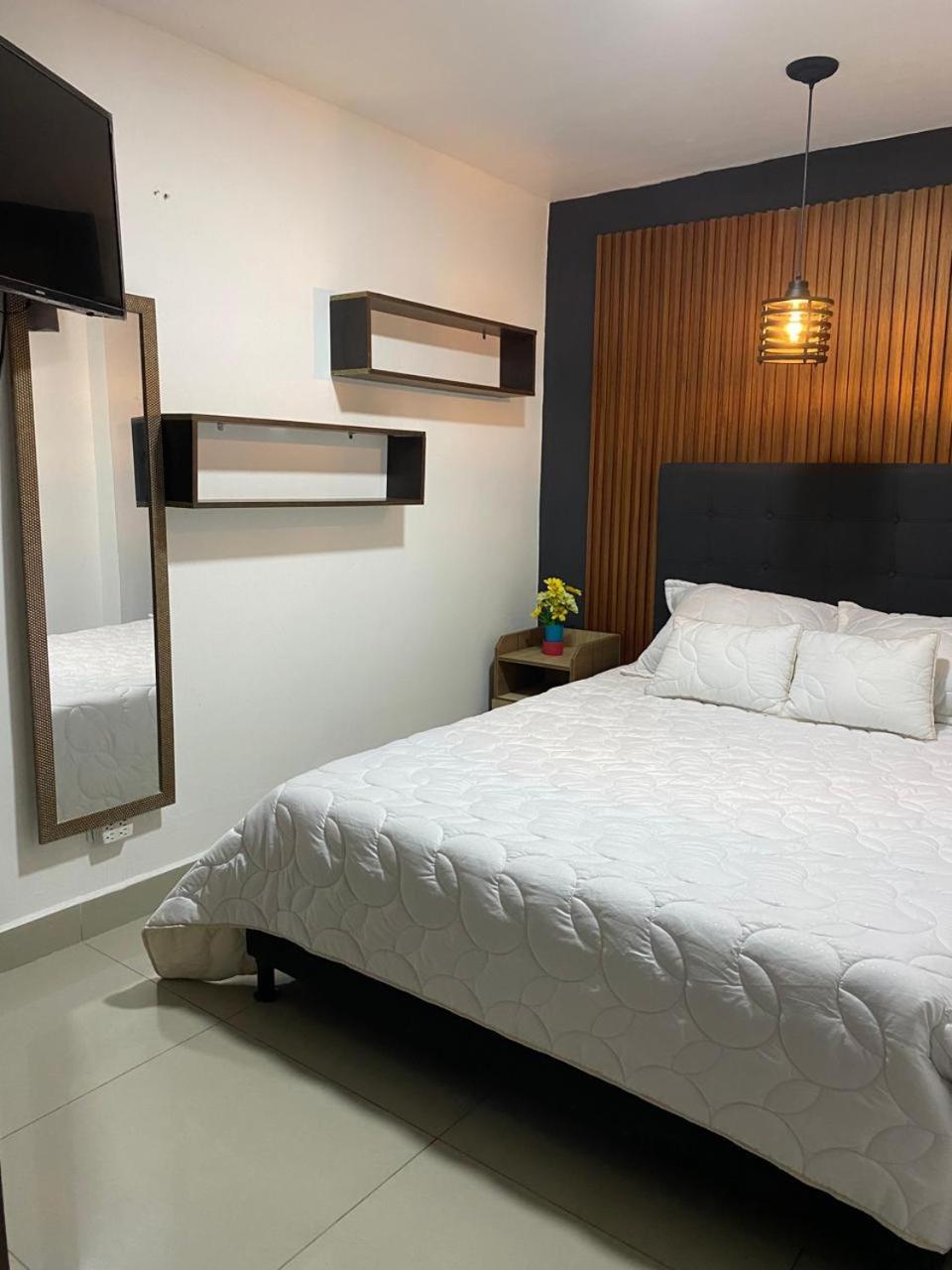 Apartamento S32 Con Balcon En Laureles Estadio Medellín