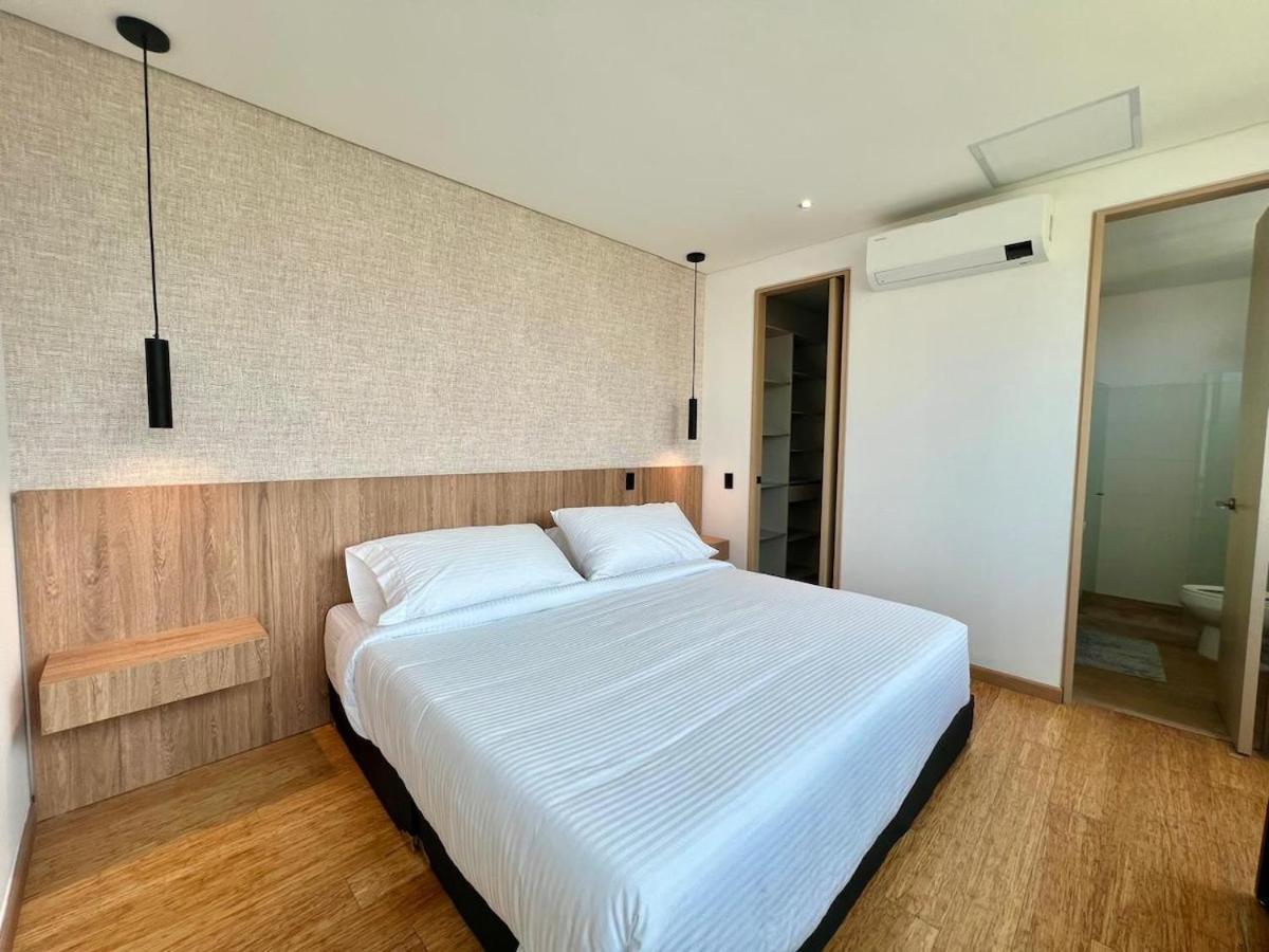 Great View 3 Bedroom Near Provenza 1101