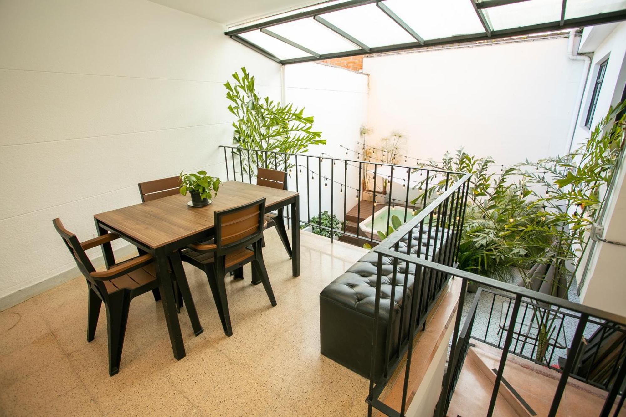 Сasa de vacaciones Lorel Spring Luxury Cozy And Relaxing 5br-ac-wifi-jacuzzi-ac-laundry