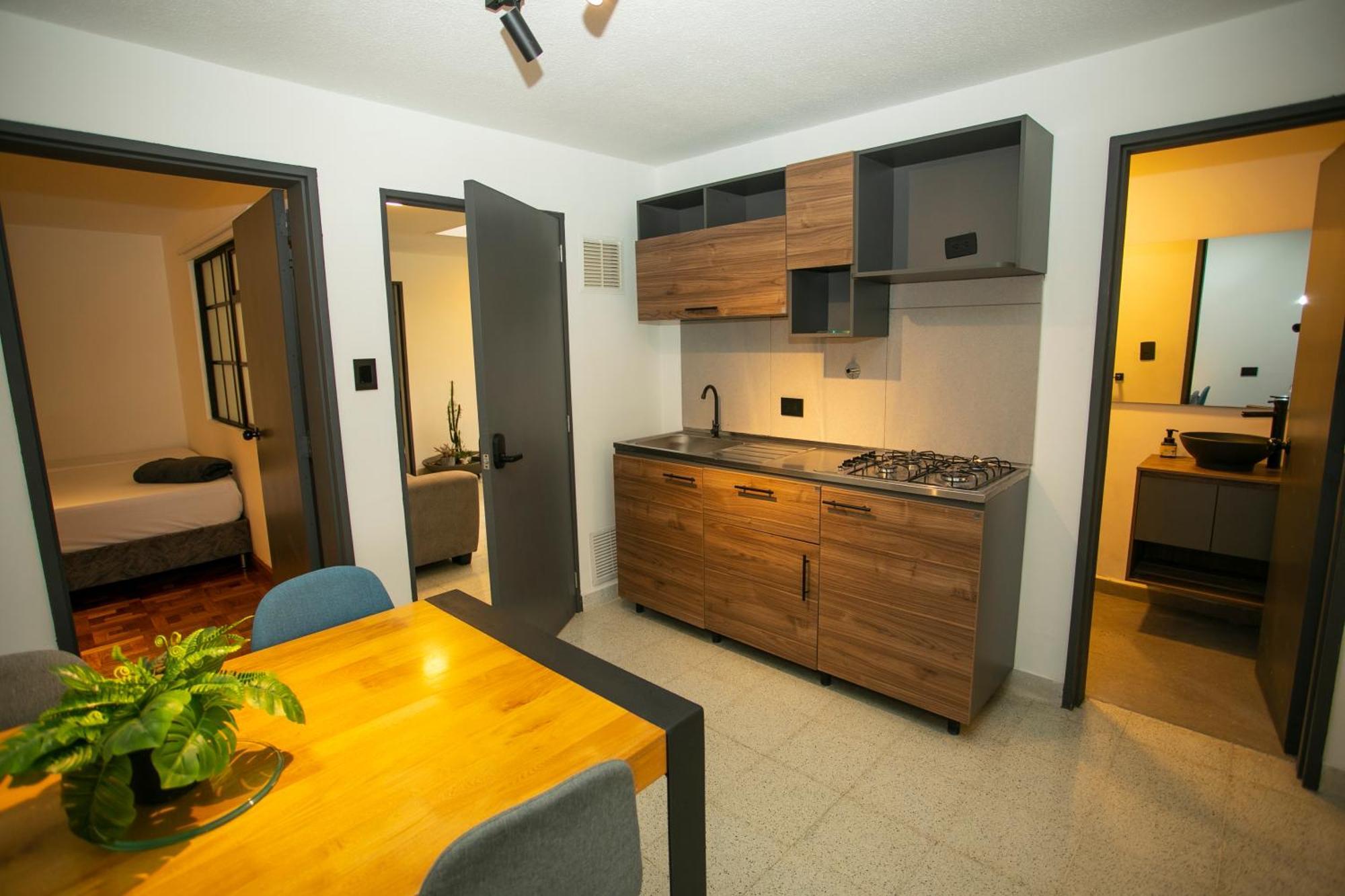 Lorel Spring Luxury Cozy And Relaxing 5br-ac-wifi-jacuzzi-ac-laundry Medellín